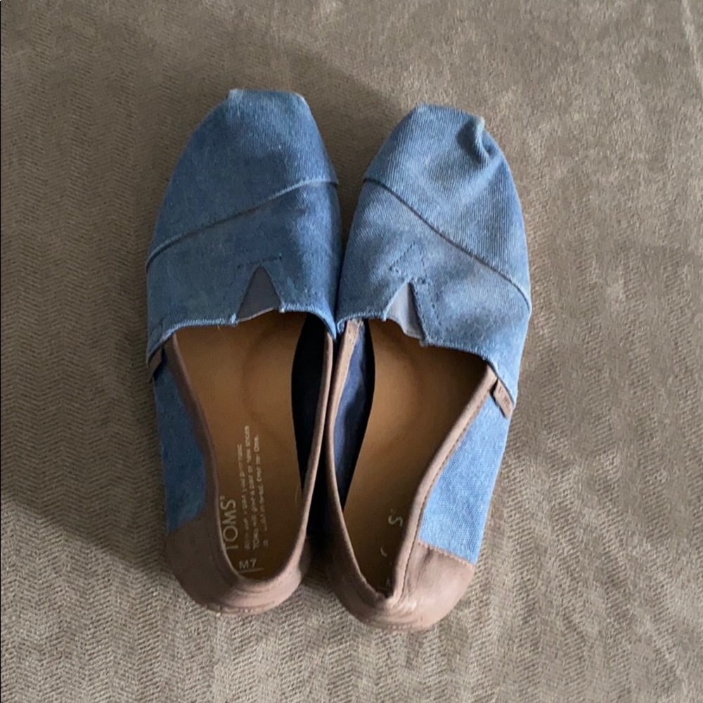 Men’s Toms